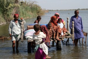 Families return home to their village in Sindh Province, Pakista
